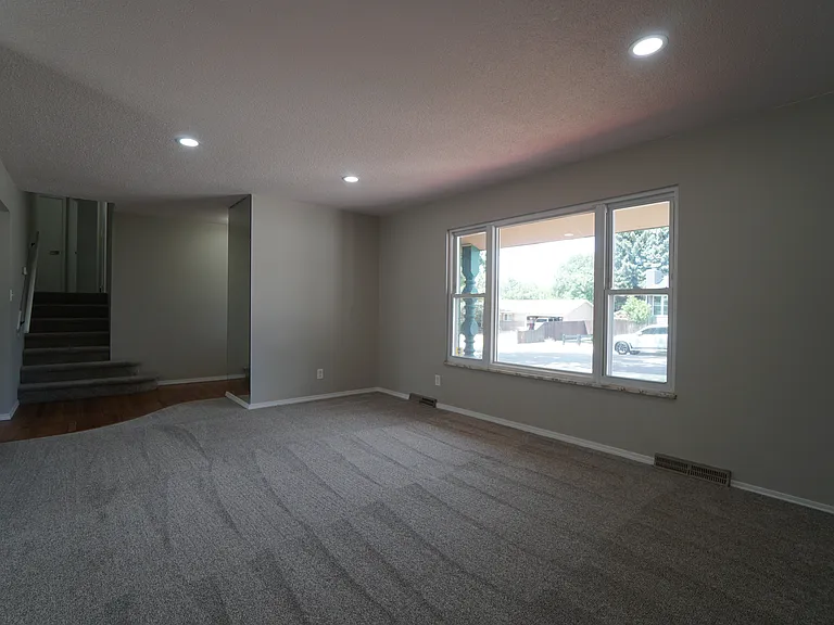5007 Alta Loma Rd — Photo 6