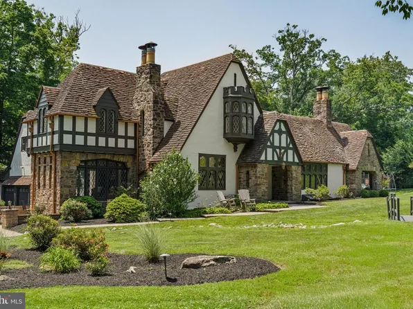 1952 Canterbury Rd, Abington, PA 19001