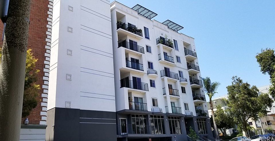 1st image of 733 S Manhattan Pl Unit 306