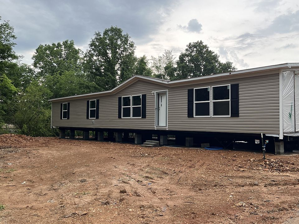 2nd image of 6729 Oak Springs Rd