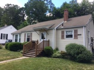 169 Sycamore St, Holyoke, MA 01040