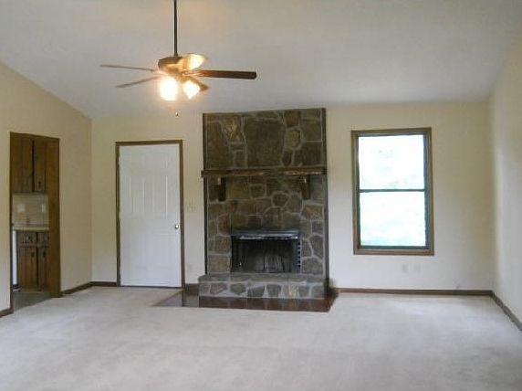 2nd image of 1200 Norfolk Dr NW