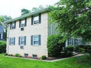 470 Valley Rd #C009A, Montclair, NJ 07042