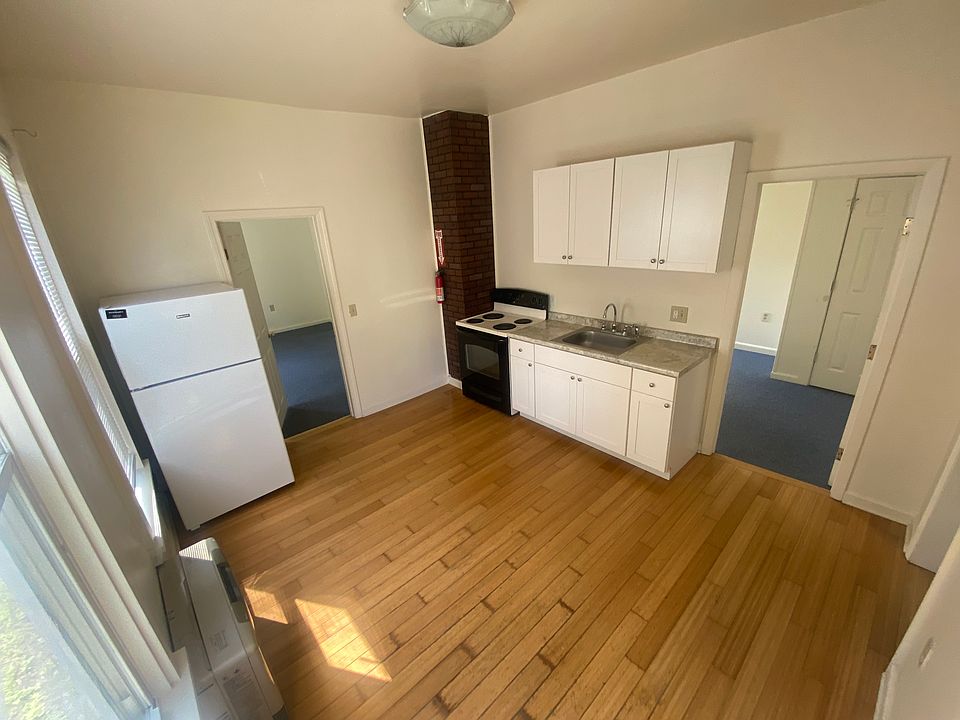 Kitchen from front door