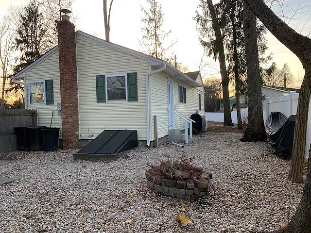 2 bed, 1200 sqft, $3,000 — Photo 3