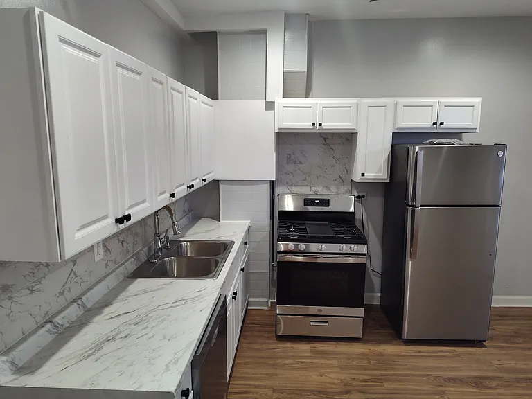 4557 S Wabash Ave #1 — Photo 7