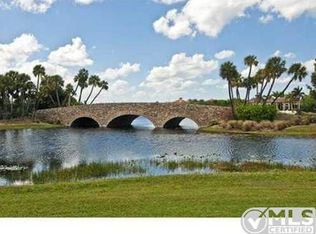9283 Hawk Shadow Ln, Delray Beach, FL 33446