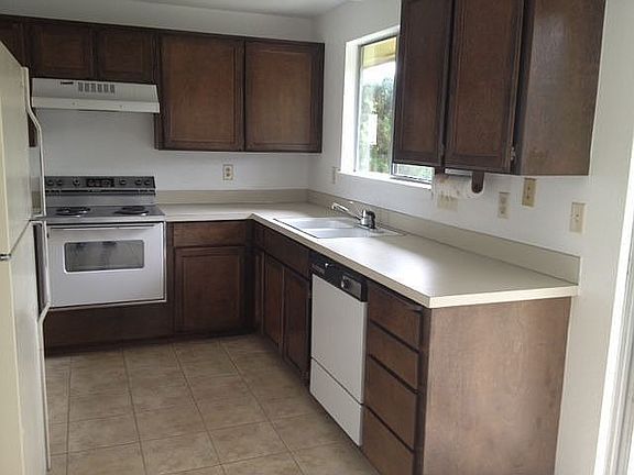 2nd image of 362 Driftwood Ct