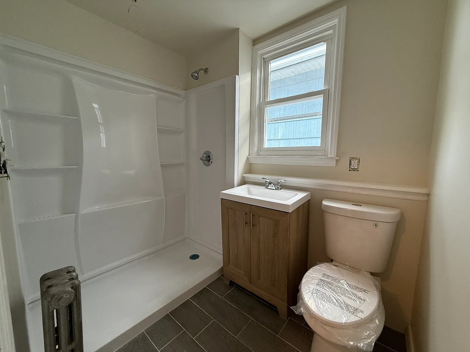 3 bed, 1100 sqft, $2,250 — Photo 3