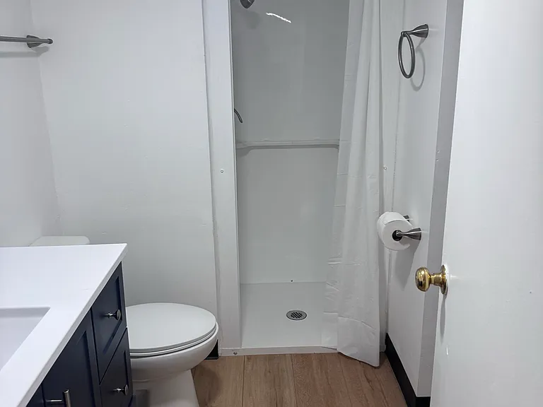 221 N Washington St #12 — Photo 6