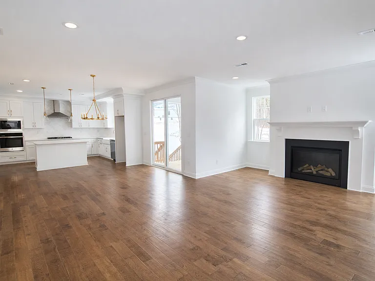 107 Spring View Ln — Photo 8
