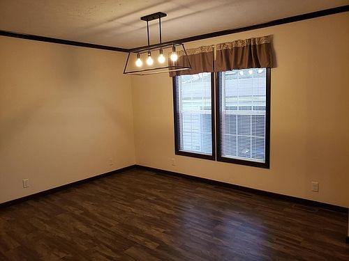 3rd image of 9738 Mulberry