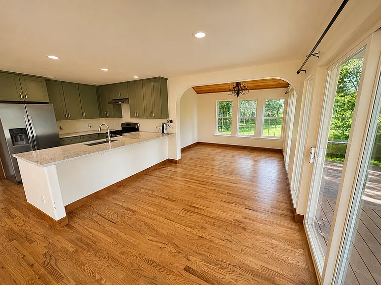 Stevens Creek Cir — Photo 2