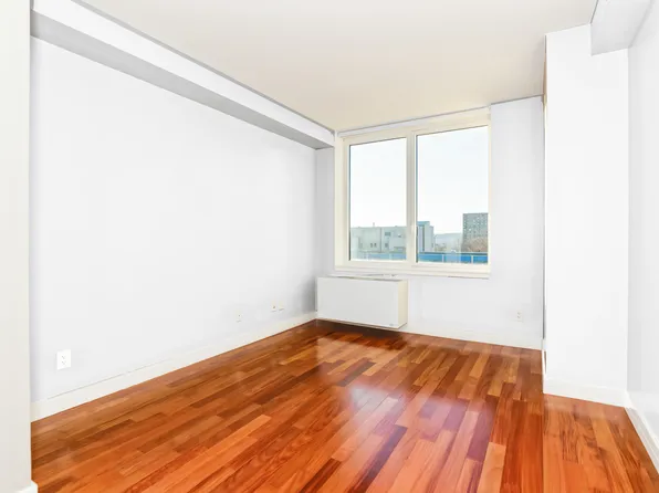 640 West 237th Street image 8 of 21