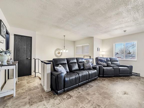 2nd image of 1016 Bluestem Blvd