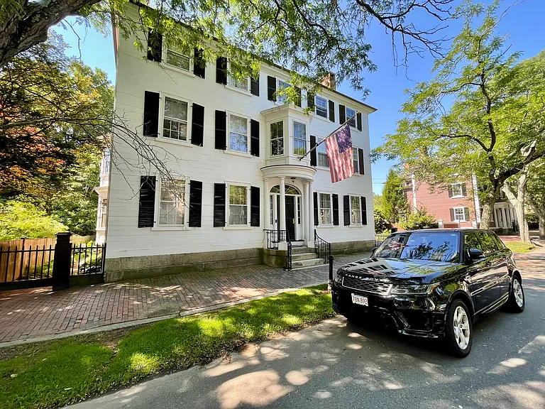 24 Chestnut St #2 — Photo 82