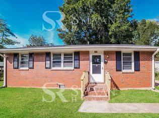 2804 Drewry Ln, Winston Salem, NC 27105