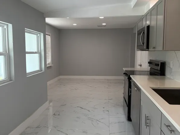 2326 Pinewood Dr, Biloxi, MS 39531