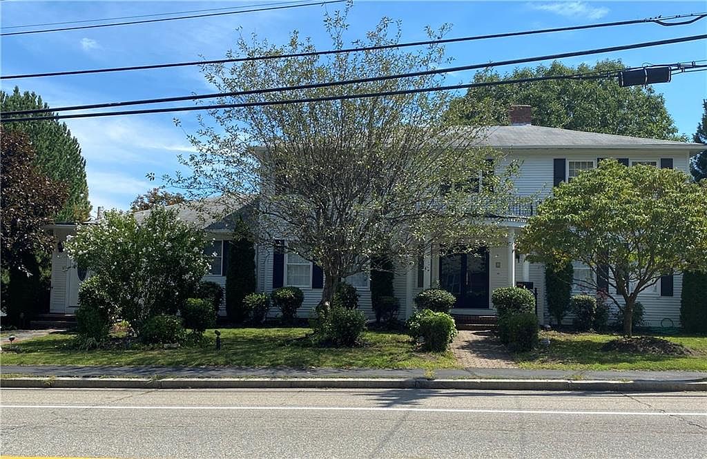 446 Budlong Rd, Cranston, RI 02920 | Zillow