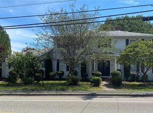 446 Budlong Rd, Cranston, RI 02920