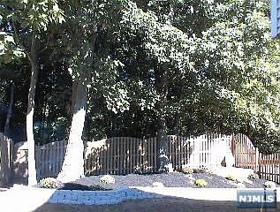 FENCED YARD 