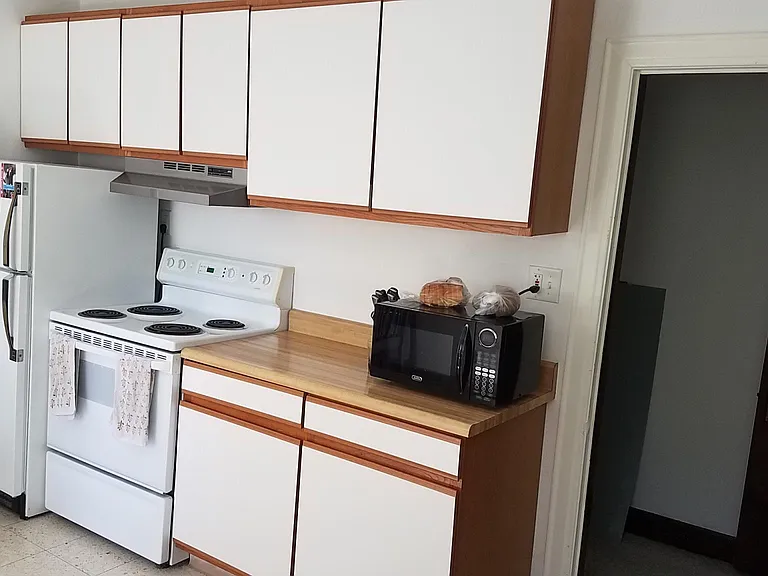 403 Pauline Blvd #B — Photo 1