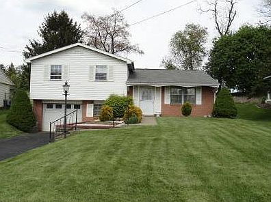 216 Clubside Drive