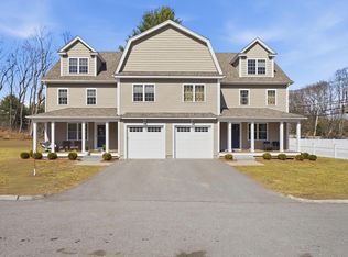 3 Bernard Ln #3, Chelmsford, MA 01824