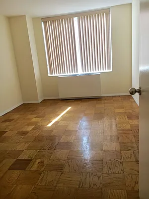 Rented by Peter Ashe | media 67