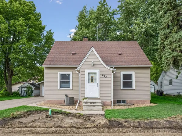 213 Queen Ave, Silver Lake, MN 55381
