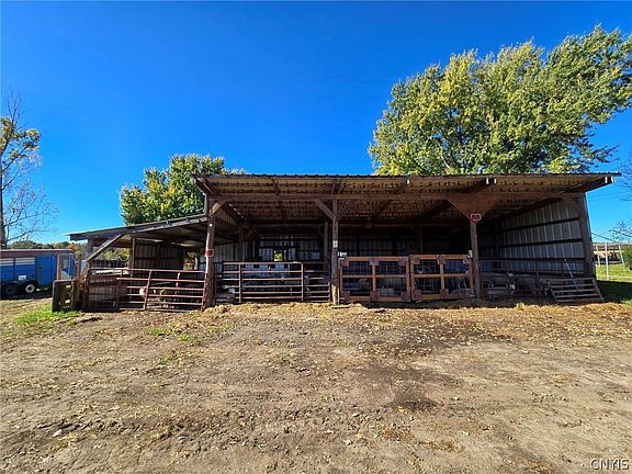 4th image of 2444 Sand Hill Rd
