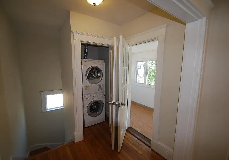 25 Thornton St #2 — Photo 6