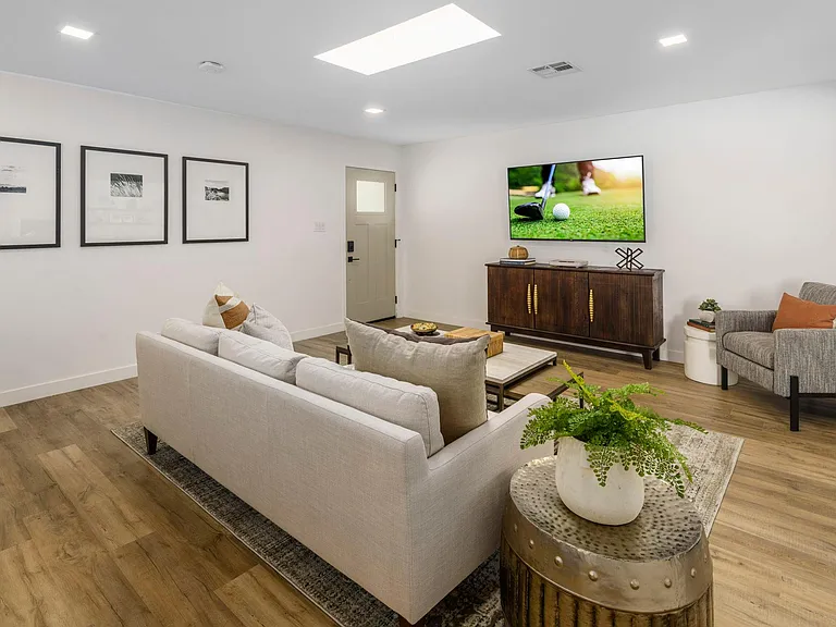 8238 E Mackenzie Dr — Photo 15