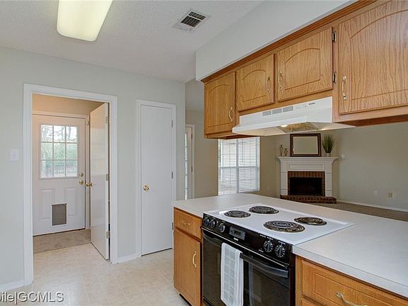 5th image of 1812 Woodmont Dr