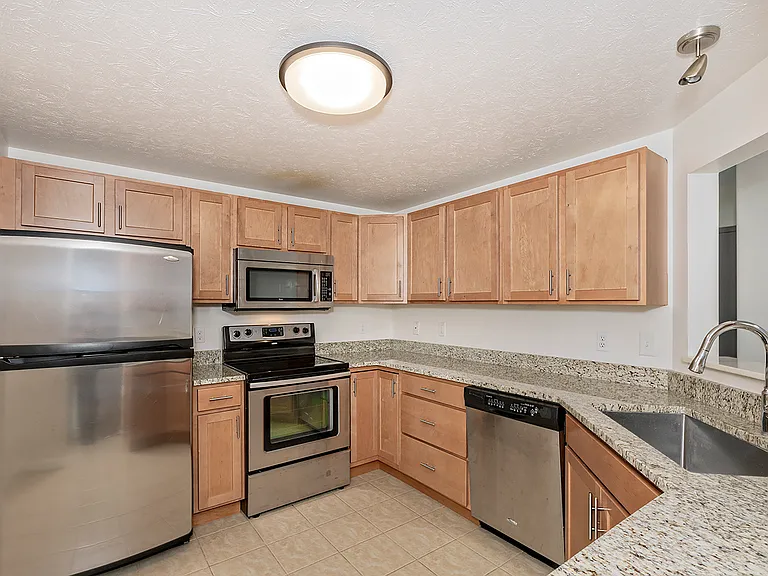 26101 Village Ln #107 — Photo 31