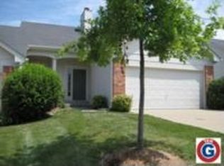 611 Hawk Run Dr, O'Fallon, MO 63368