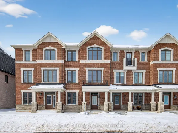 1369 William Halton Pkwy W, Oakville, ON L6M 0C8