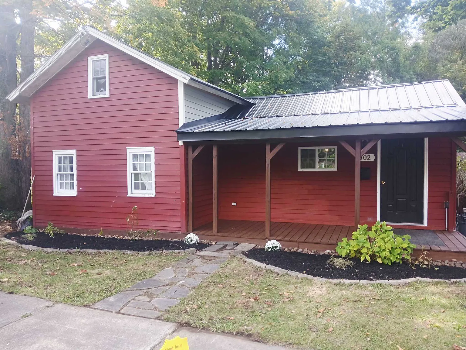 1 bed, 985 sqft, $2,200 — Photo 2