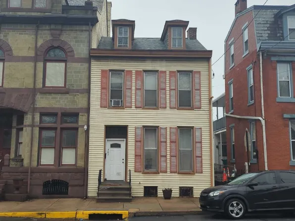 405 N 8th St, Lebanon, PA 17046