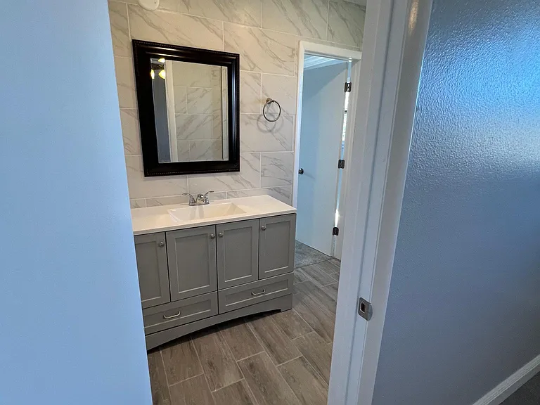 7261 Pond Cir #D — Photo 10