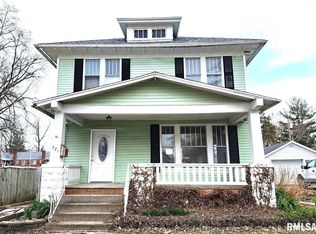 321 S Pine St, Centralia, IL 62801