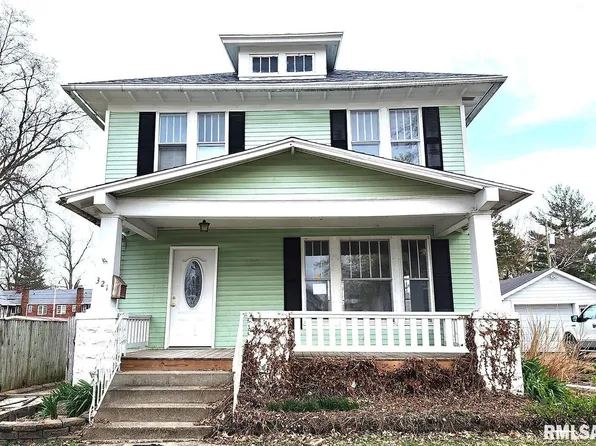 321 S Pine St, Centralia, IL 62801