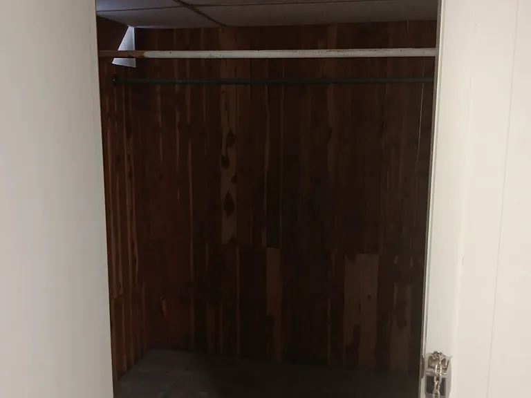 2360 Ohio St — Photo 2