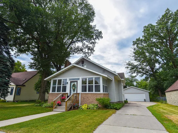 237 Markley Ave N, Thief River Falls, MN 56701