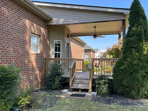 3rd image of 119 Iroquois Dr