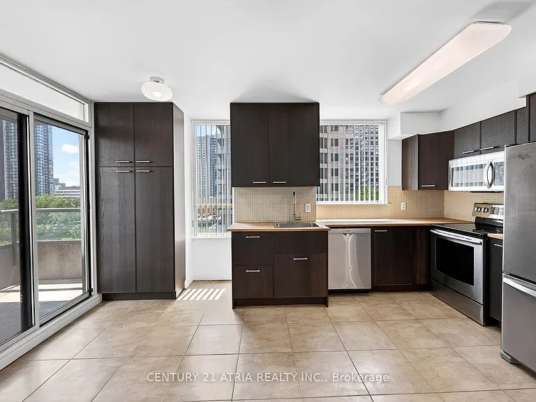 23 Hollywood Ave #808 — Photo 23