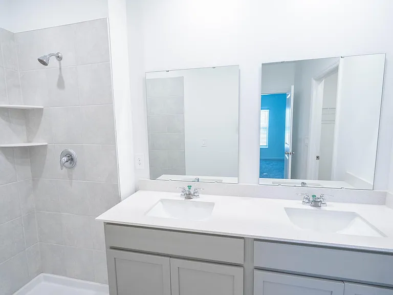 720 Trotters Dr — Photo 6