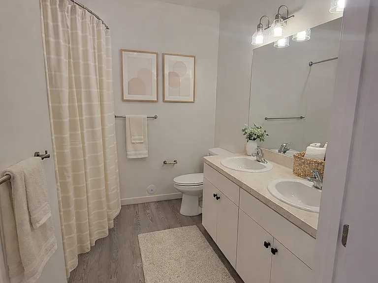 Teton Oasis Apartments — Photo 17