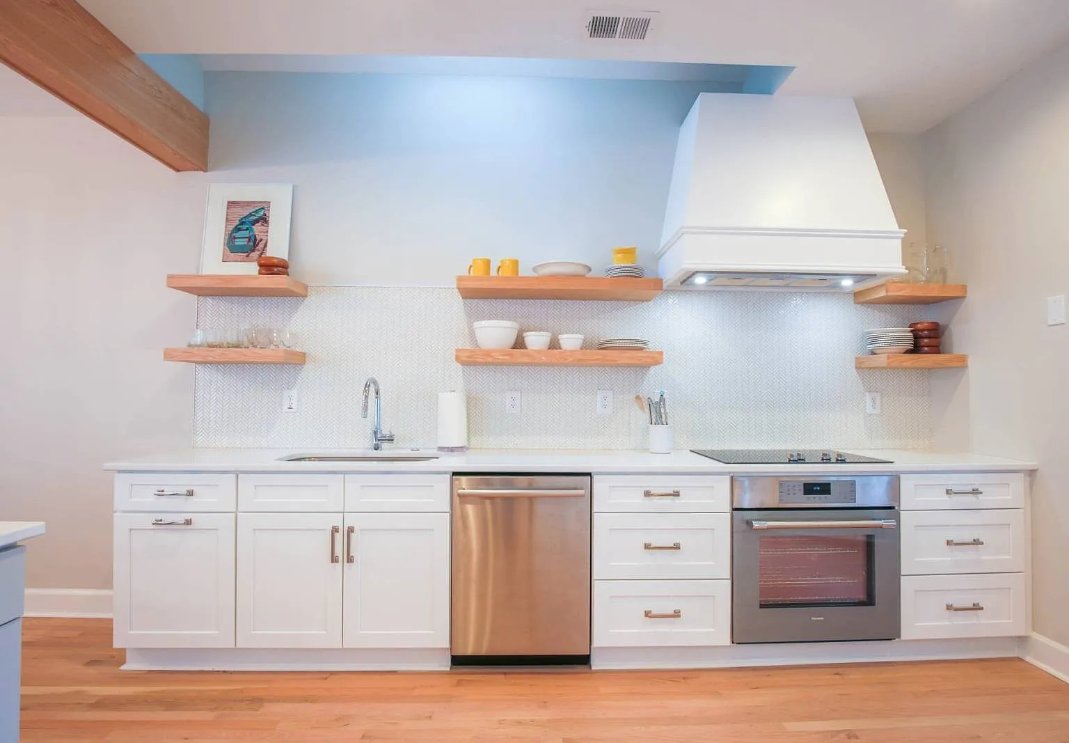 4 bed, 3.5 bath, 2047 sqft, $9,500 — Photo 4