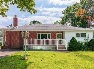 110 Pine Rd, Mastic Beach, NY 11951